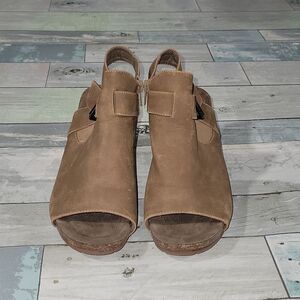 Pierre Dumas Brown Heeled Sandal Booties sz 6